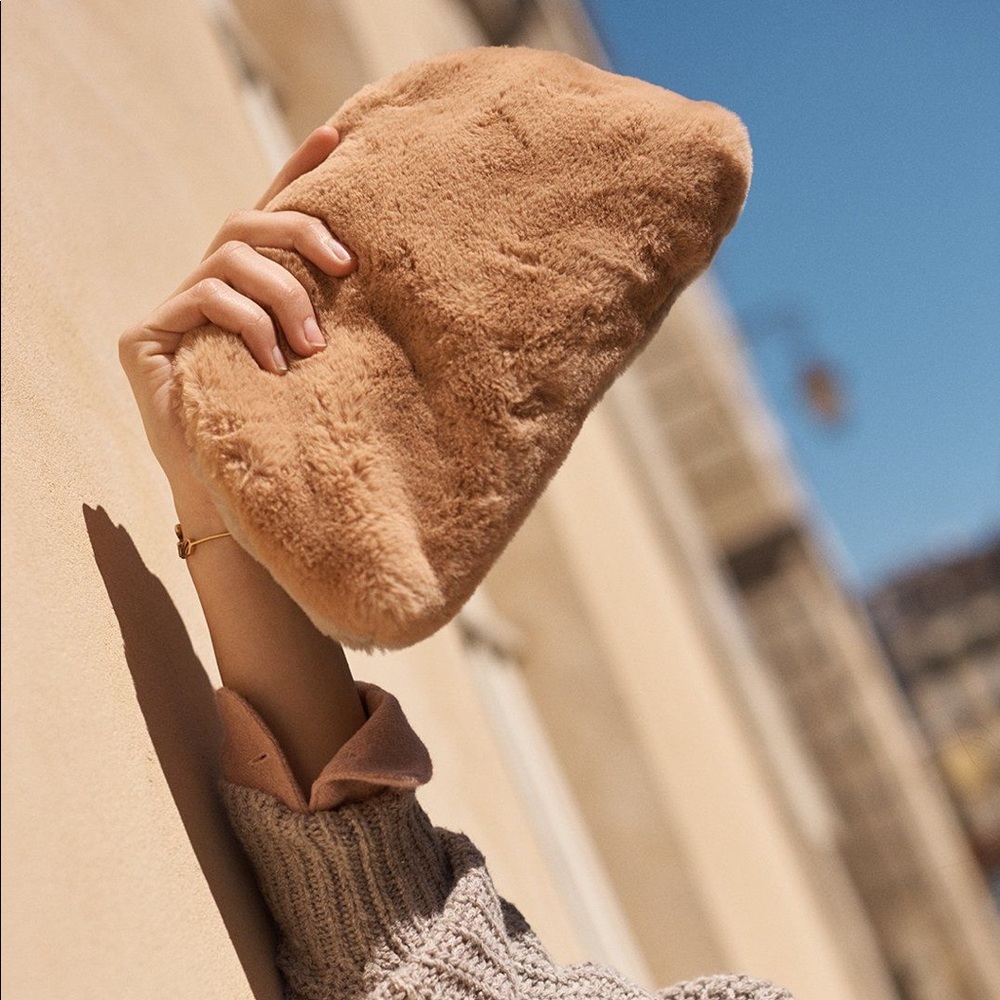 Madewell Faux-Mink Half Moon Pouch Golden Apricot